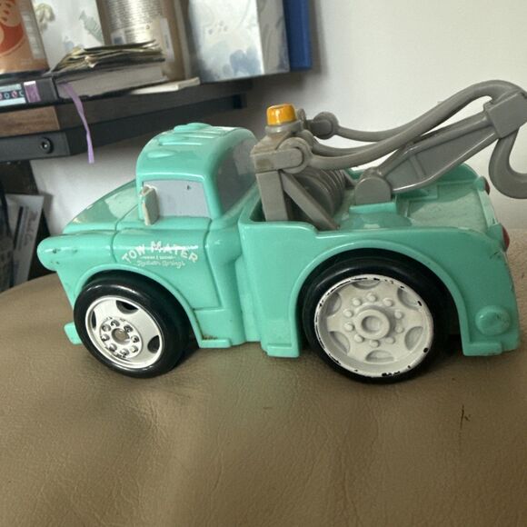 Disney Pixar Cars Mattel Shake N Go Aqua Blue Mater Tow Truck Talking 2005 Works - Picture 1 of 5